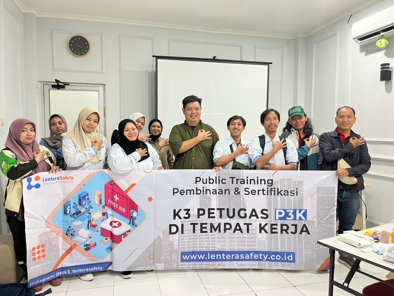 Publik Training Sertifikasi Kemnaker RI K3 Petugas P3K di Tempat Kerja. Bekasi, 09 - 11 Juni 2026